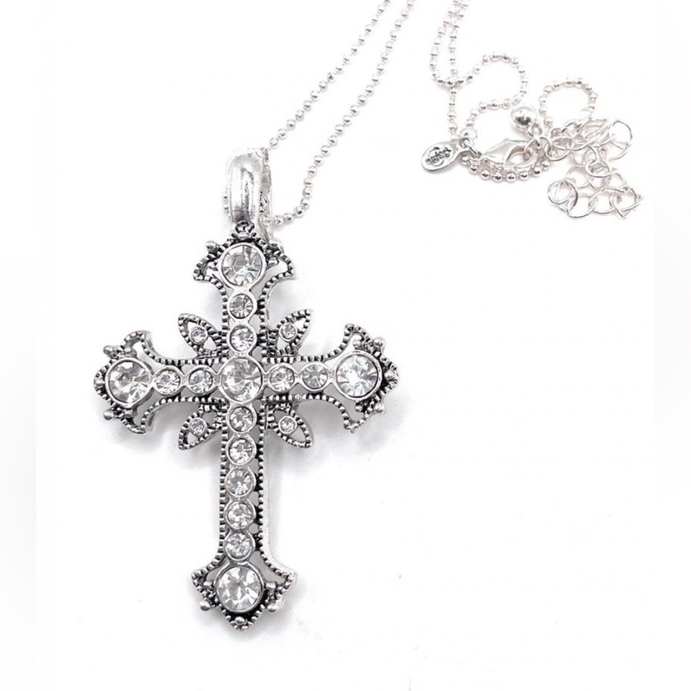 New Vintage Premier Designs Silver Crystal Cross Necklace made with Swarovski